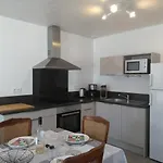 Maison Renovee Pres De La Avec Jardin Clos, 300m De La Mer, - Fr-1-224b-69 펜션 *