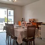 Maison Renovee Pres De La Avec Jardin Clos, 300m De La Mer, - Fr-1-224b-69 * La Guérinière