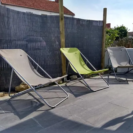 Maison Rénovée Près De La Avec Jardin Clos, 300m De La Mer, - Fr-1-224b-69