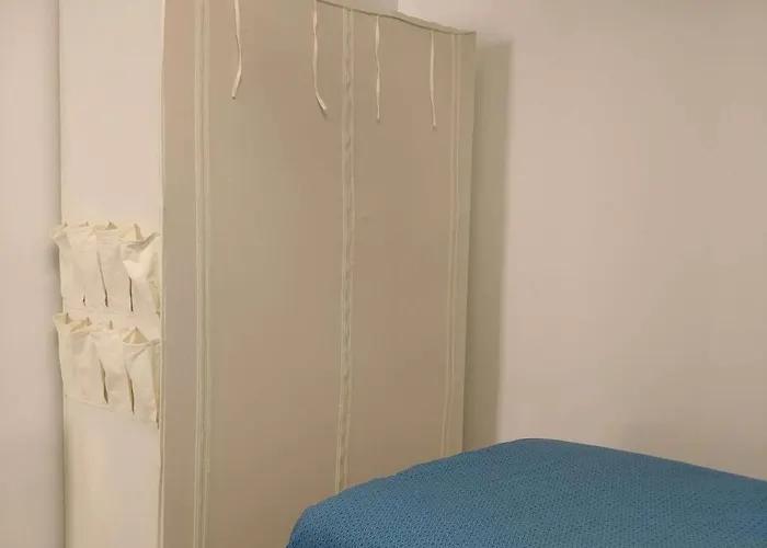 Hébergement de vacances Maison Rénovée Près De La Avec Jardin Clos, 300m De La Mer, - Fr-1-224b-69 *