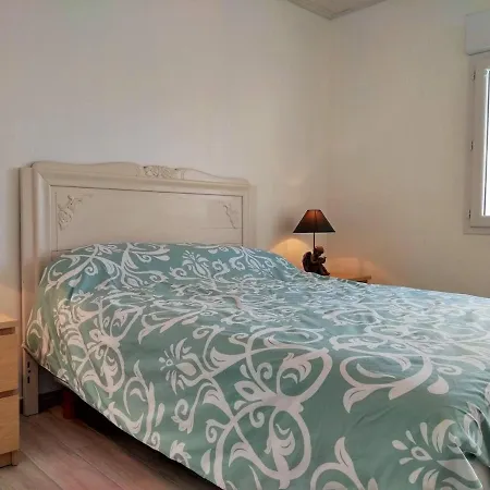 Casa vacanze Maison Rénovée Près De La Avec Jardin Clos, 300m De La Mer, - Fr-1-224b-69